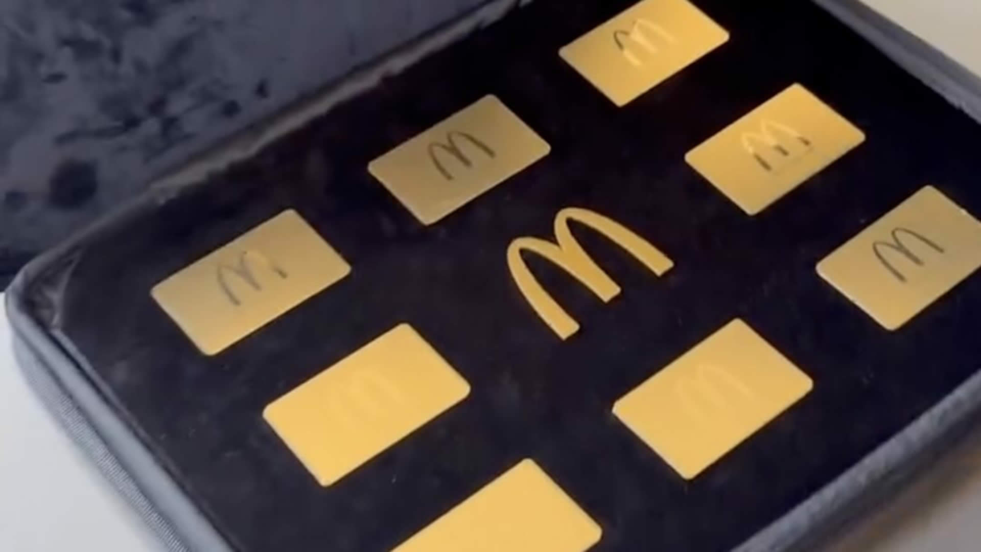 McGold Card