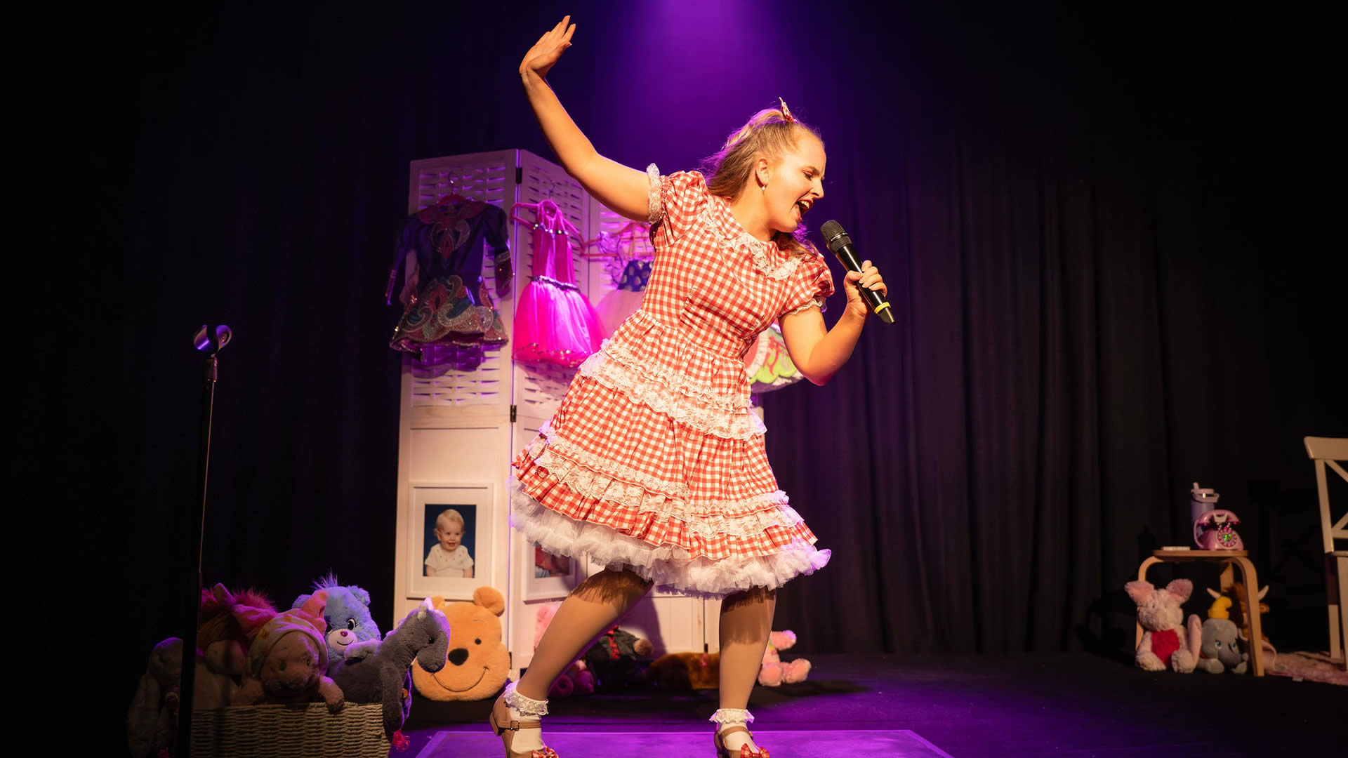 Little Miss Typecast Stage Show