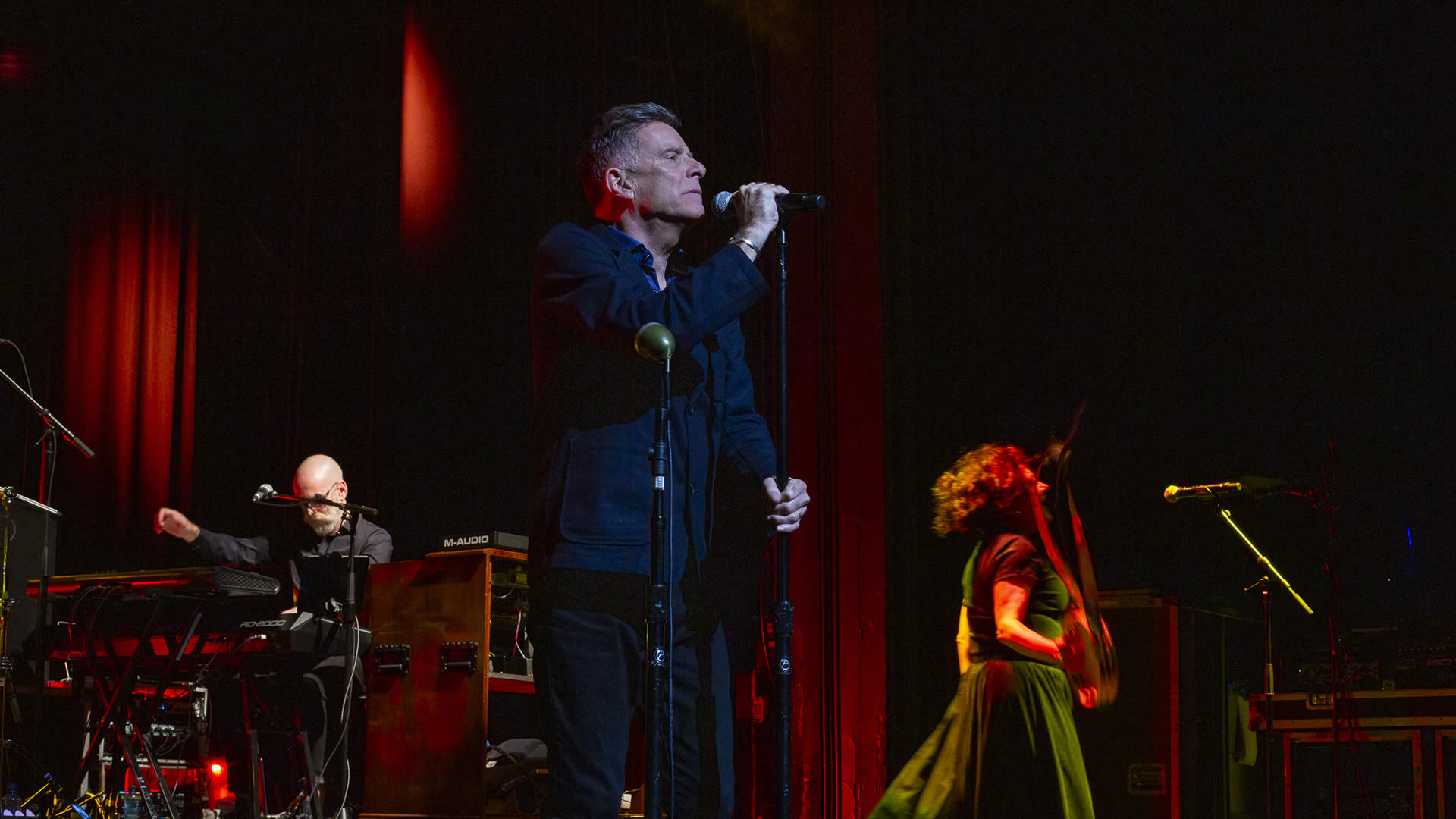 Ricky Ross & Lorraine McIntosh singing Late '88