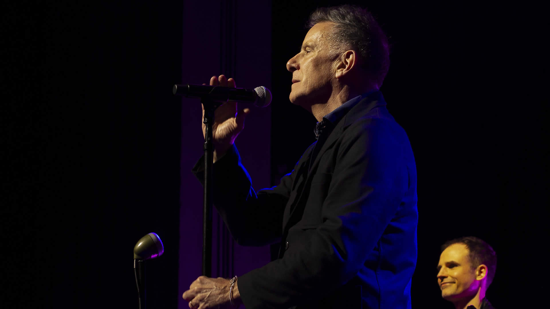 Ricky Ross singing Late '88